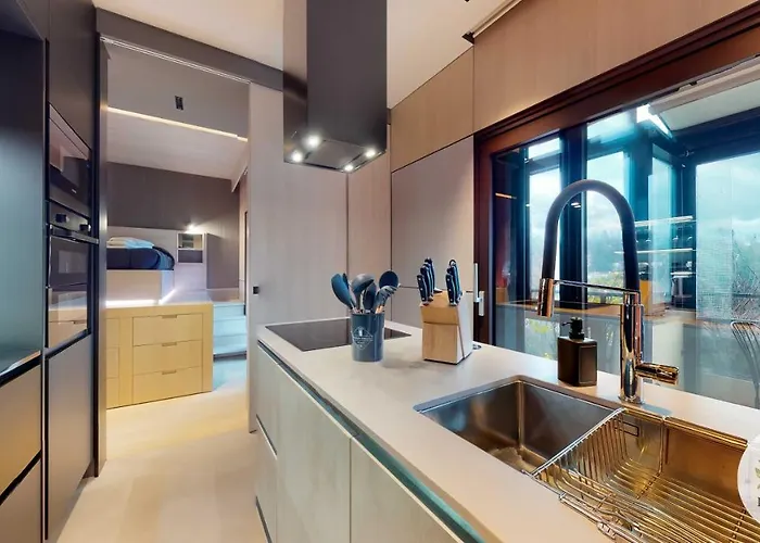 5 Stars * - Luxury House * Roma